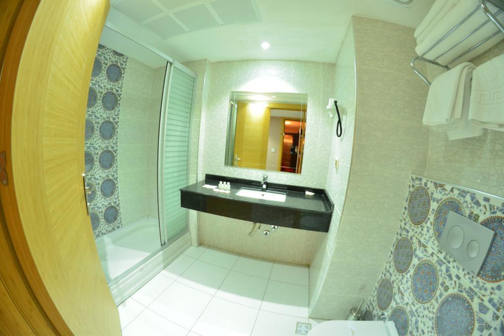 Bayazit Hotel Искендерун Экстерьер фото